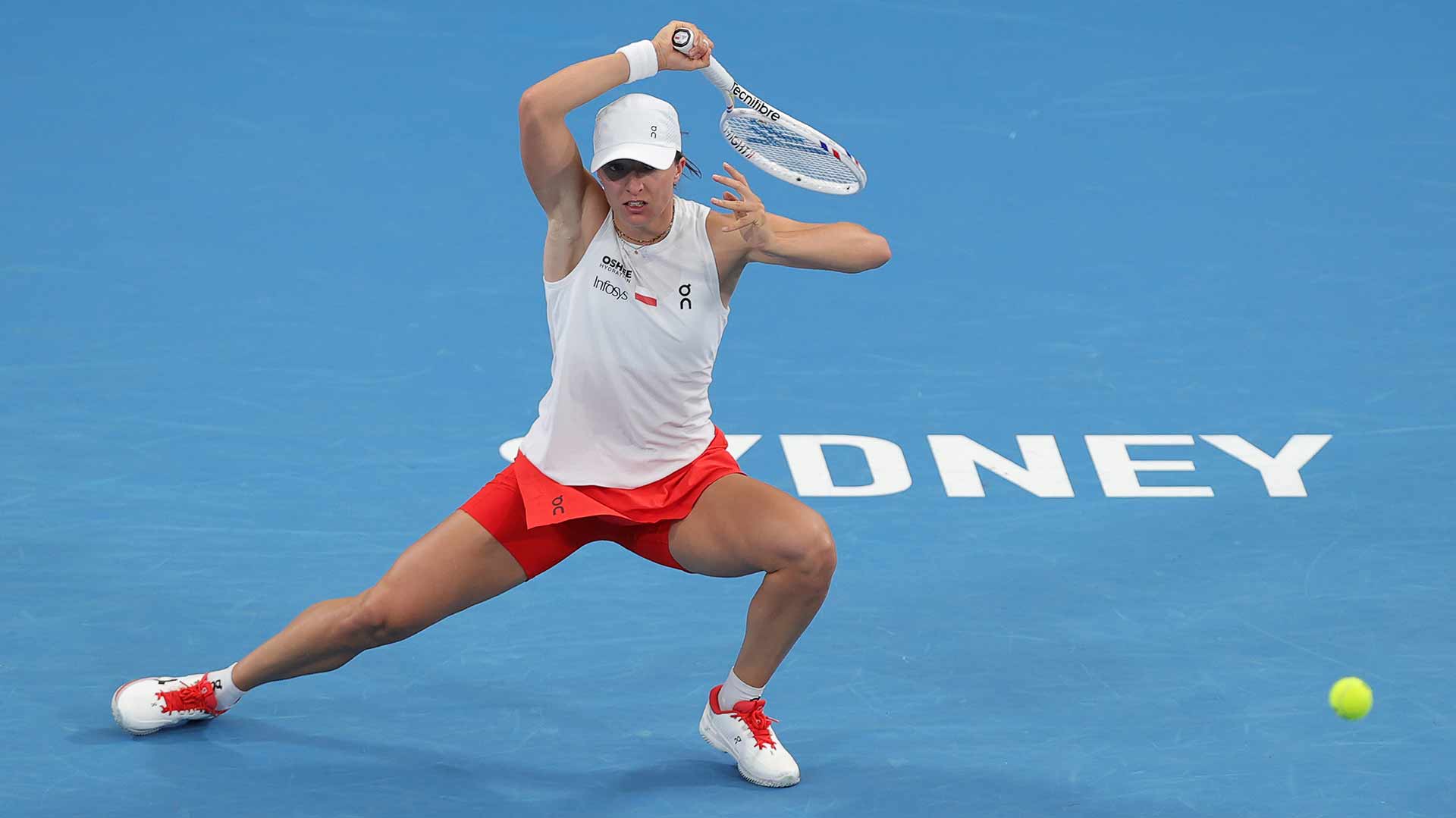 Iga Swiatek gives Poland a 1-0 lead over Australia in the United Cup quarter-finals.