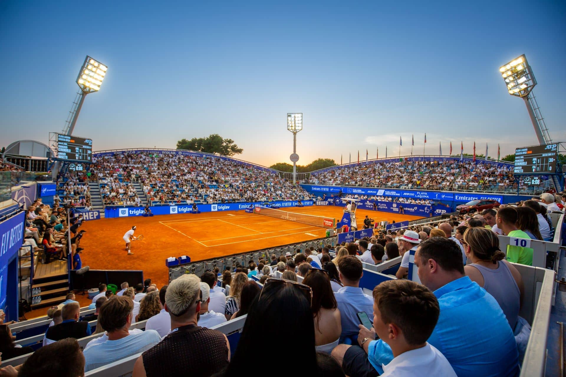ATP arena crowded final match
